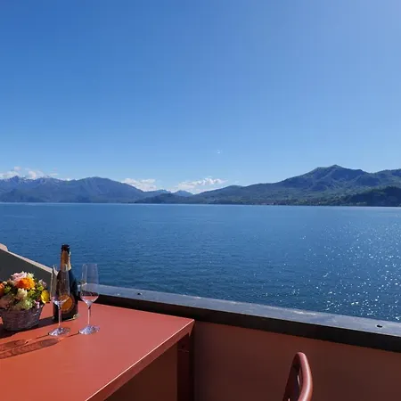 Yachting Apartment Ghiffa