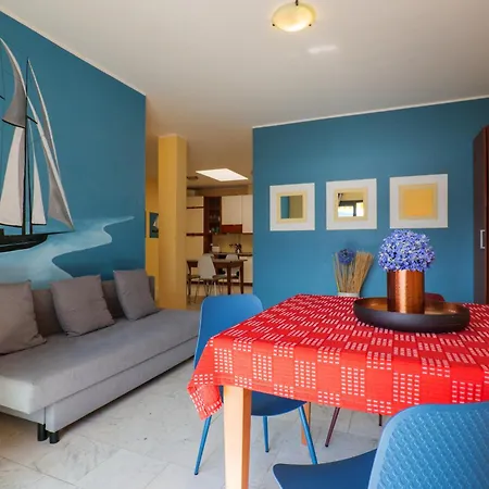 Yachting Apartment Ghiffa