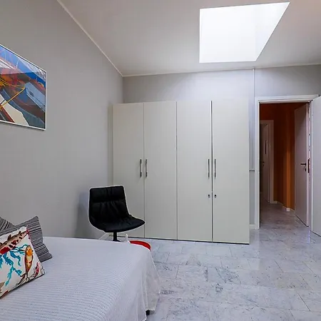 Yachting Apartment Ghiffa