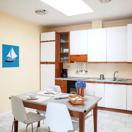 Yachting Apartamento *