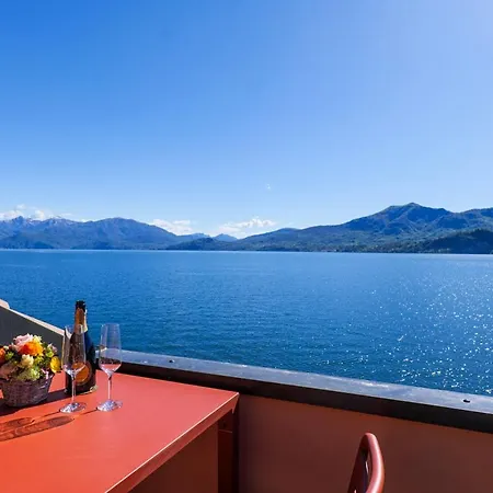 Lägenhet Yachting Ghiffa